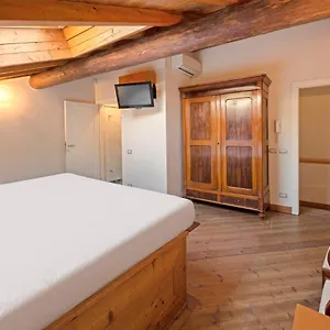 2* Konukevi City Centre And